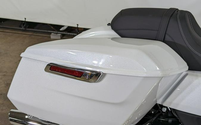 2024 Harley-Davidson Street Glide® White Onyx Pearl