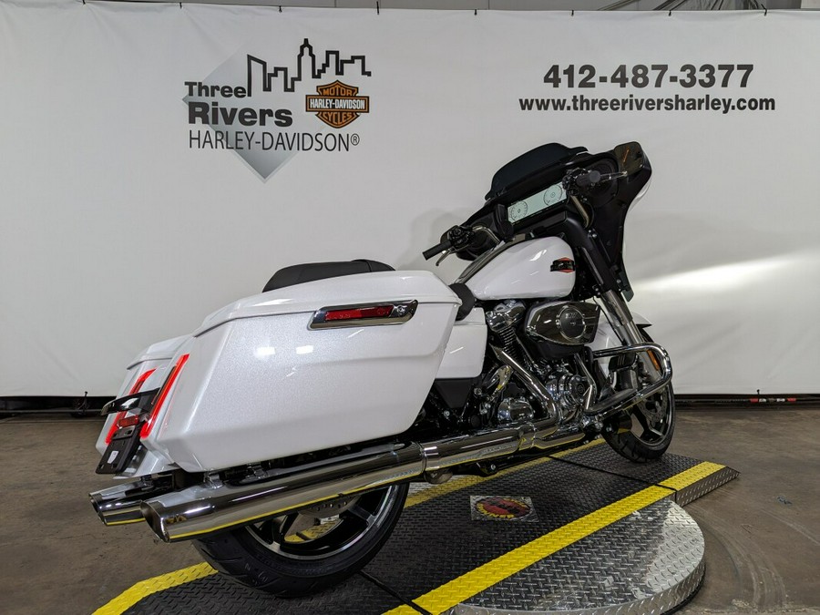 2024 Harley-Davidson Street Glide® White Onyx Pearl