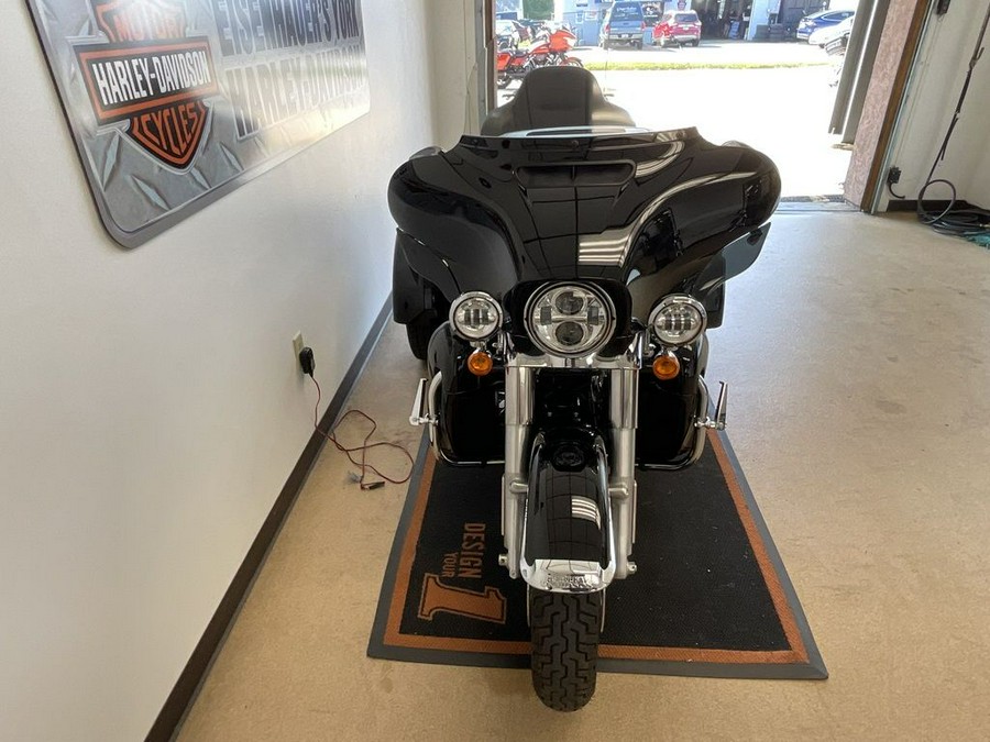 2021 Harley-Davidson® FLHTCUTG - Tri Glide® Ultra