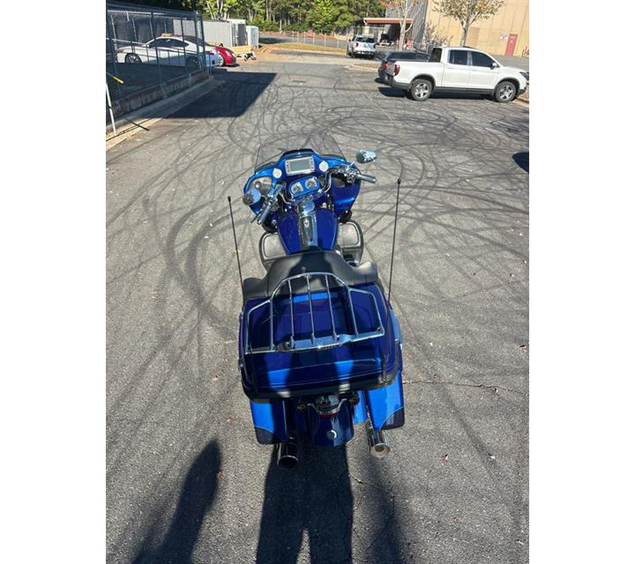 2015 Harley-Davidson CVO™ Road Glide® Ultra