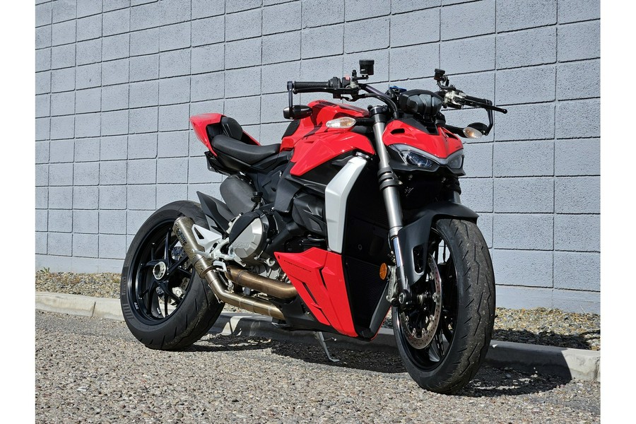 2023 Ducati Streetfighter V2