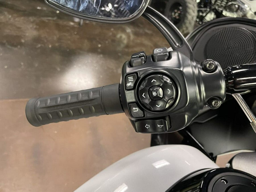 2025 Harley-Davidson® CVO™ Road Glide®