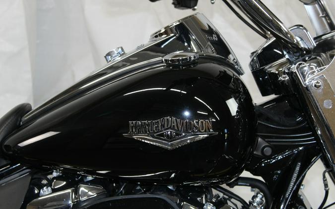 Harley-Davidson® Road King® 2020 FLHR 654453A BLACK