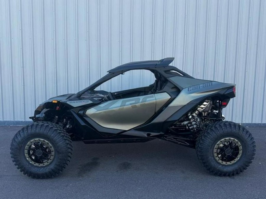 2026 Can-Am Maverick R X Rc