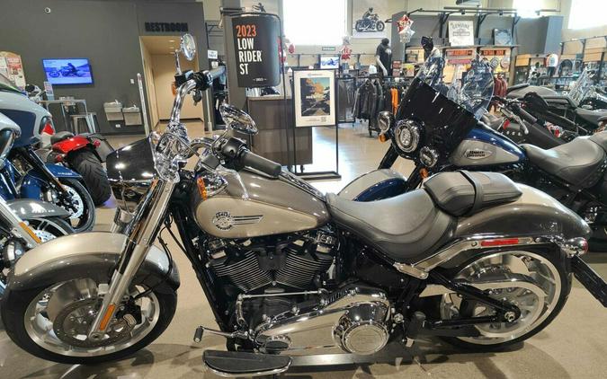 2023 Harley-Davidson Fat Boy 114 Gray Haze/Silver Fortune