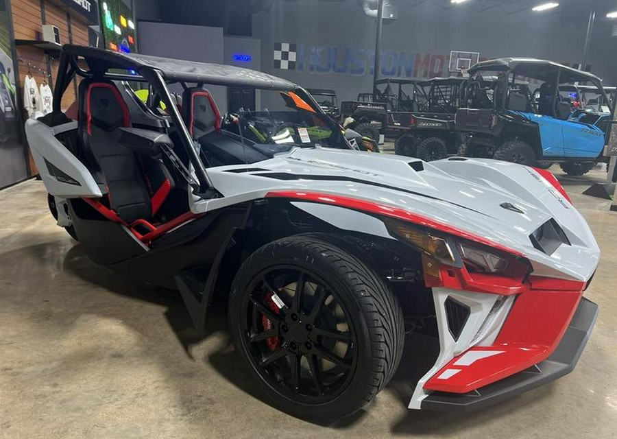 2024 Polaris Slingshot® ROUSH® Edition Manual