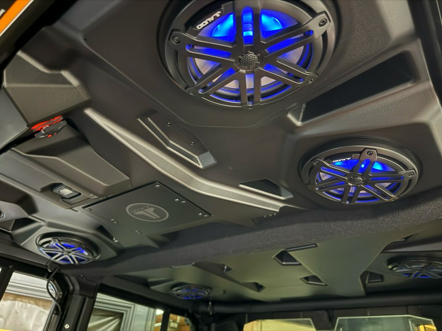 2026 Can-Am Defender MAX Lone Star CAB HD11