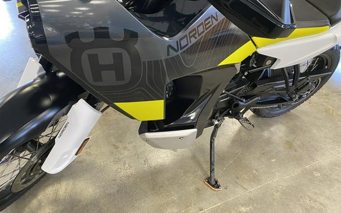 2022 Husqvarna Motorcycles Norden 901