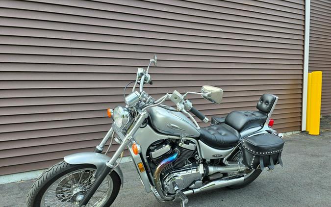 2003 Suzuki INTRUDER
