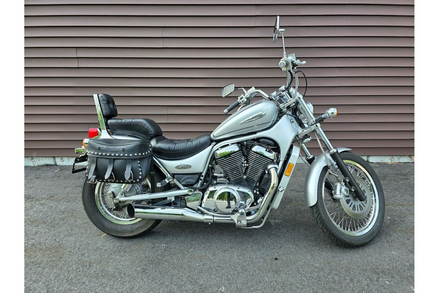 2003 Suzuki INTRUDER