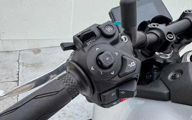 2025 Yamaha MT 09 SP