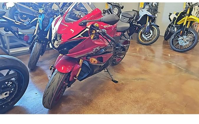 2025 Suzuki GSX-R1000RAM5