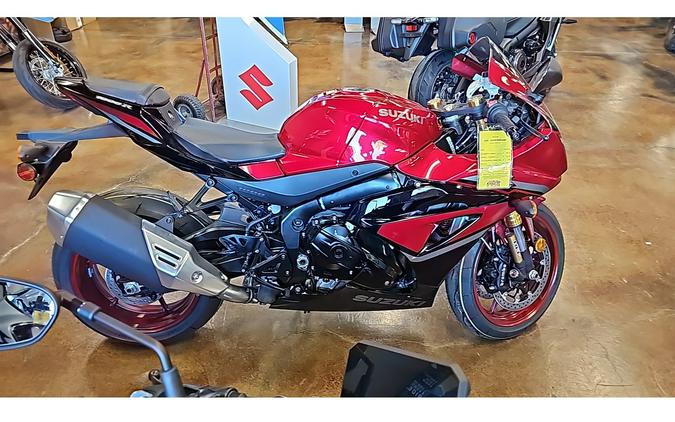 2025 Suzuki GSX-R1000RAM5