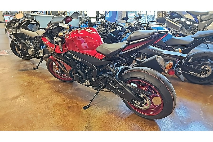 2025 Suzuki GSX-R1000RAM5