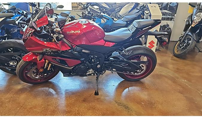 2025 Suzuki GSX-R1000RAM5