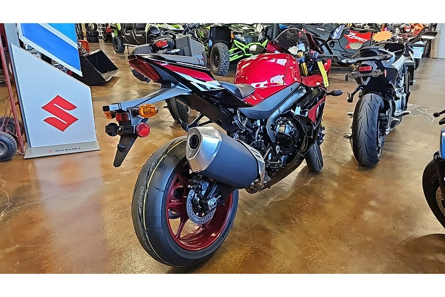 2025 Suzuki GSX-R1000RAM5