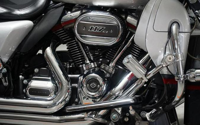 2019 Harley-Davidson® FLHXSE - CVO™ Street Glide®