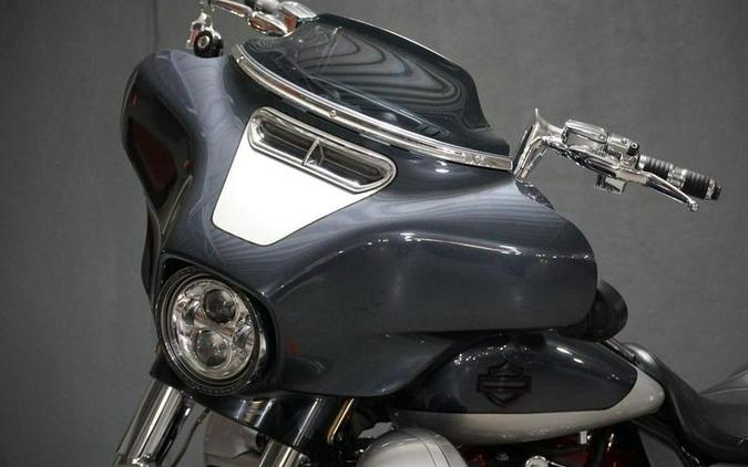 2019 Harley-Davidson® FLHXSE - CVO™ Street Glide®