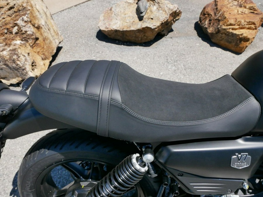 2026 Moto Guzzi V7 Stone