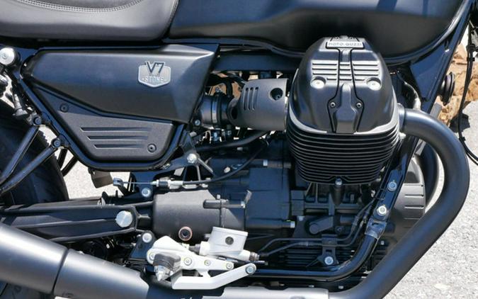 2026 Moto Guzzi V7 Stone