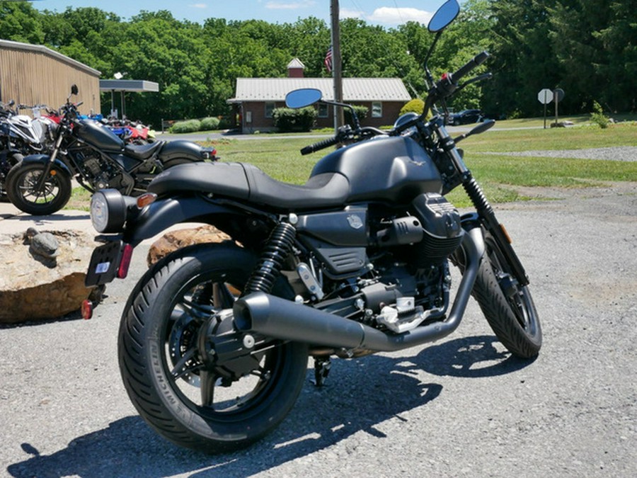 2026 Moto Guzzi V7 Stone