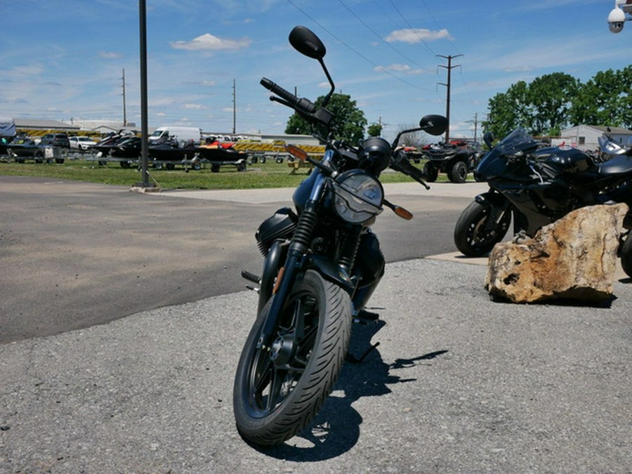 2026 Moto Guzzi V7 Stone