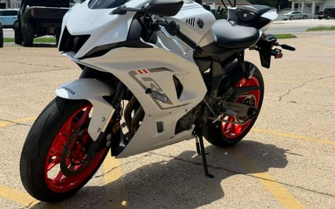 2023 Yamaha YZF-R7