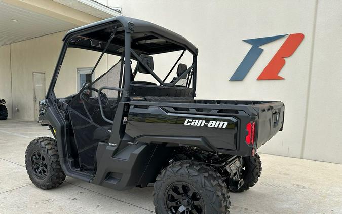 2024 Can-Am™ Defender XT HD9