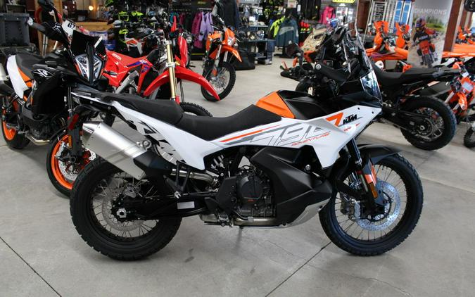 2024 KTM 790 Adventure