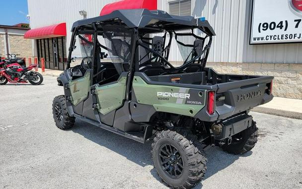 2023 Honda® Pioneer 1000-6 Deluxe Crew