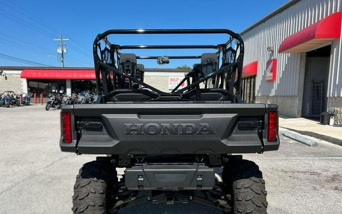 2023 Honda® Pioneer 1000-6 Deluxe Crew