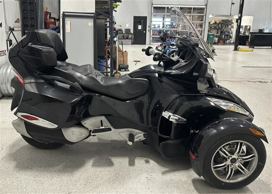 2010 Can-Am® Spyder Roadster RT-S