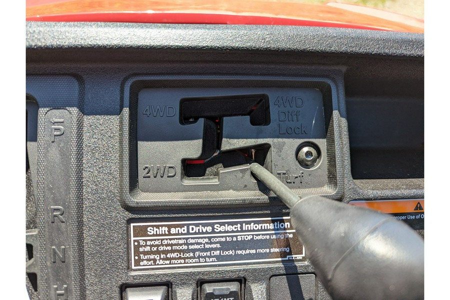 2025 Honda Pioneer 1000 Deluxe