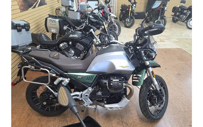2021 V85 TT Centenario E5 - Moto Guzzi