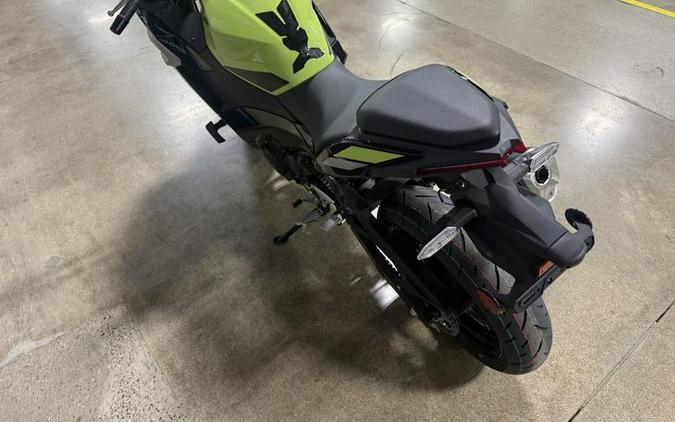 2026 Kawasaki Ninja® 500 SE ABS