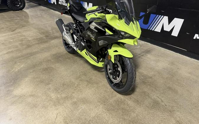 2026 Kawasaki Ninja® 500 SE ABS
