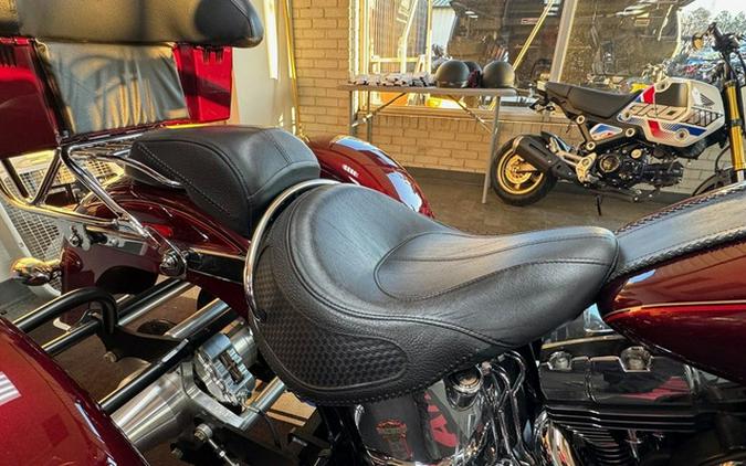 2016 Harley-Davidson Softail FLSTN - Deluxe