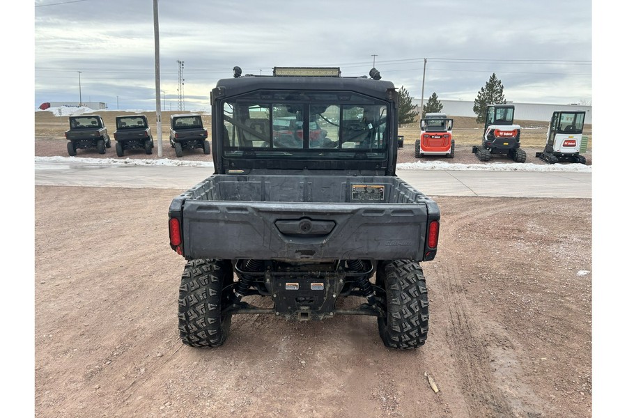 2022 Can-Am Defender DPS CAB HD9