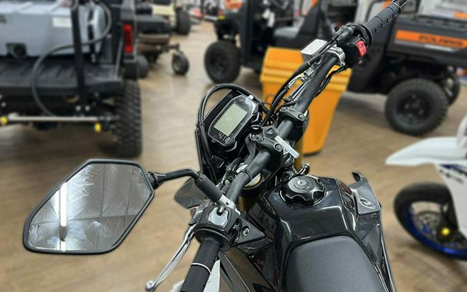 2025 Suzuki DR-Z400SM5
