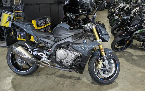 2017 BMW S 1000 R