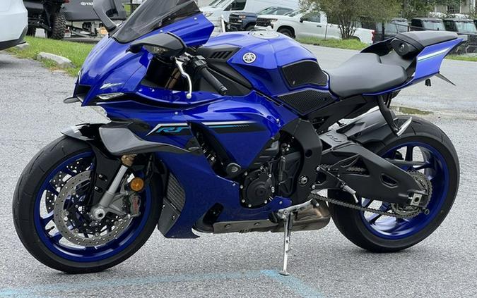 2025 Yamaha YZF R1