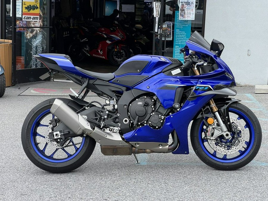 2025 Yamaha YZF R1