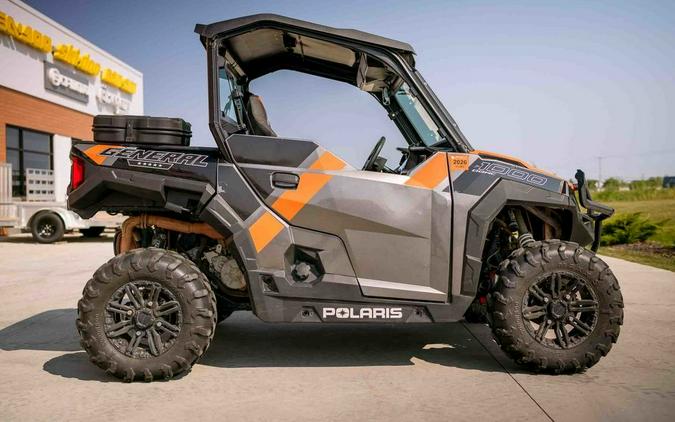 2018 Polaris® General™ 1000 EPS Deluxe Titanium Metallic