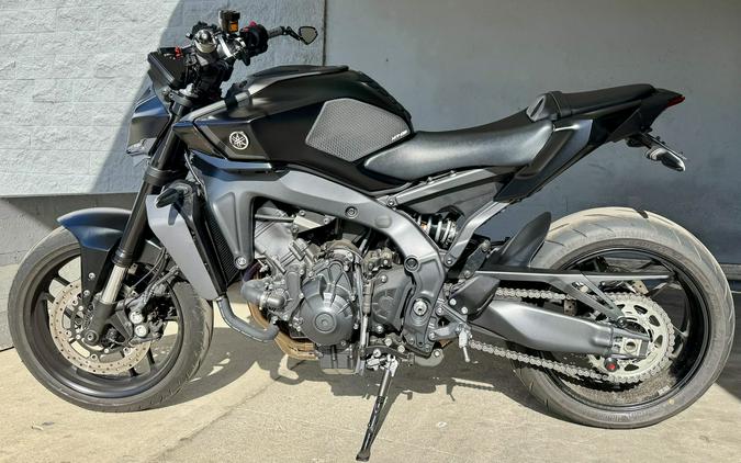 2024 Yamaha MT-09: Only 1573 miles, no dealer fees!