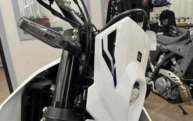 2025 Suzuki DR-Z400SMM5