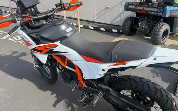 2026 KTM Adventure 390 R