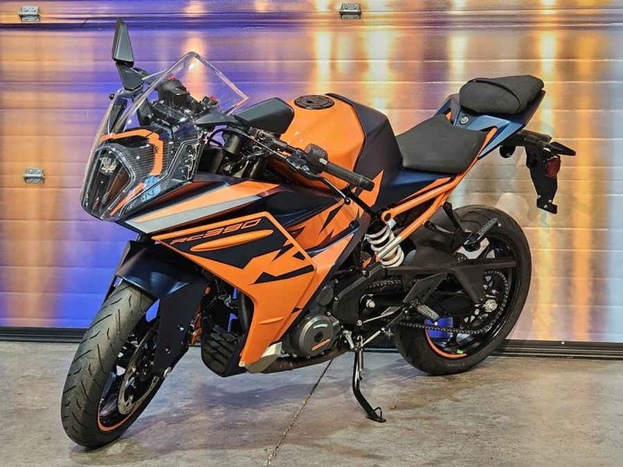 2023 KTM RC 390