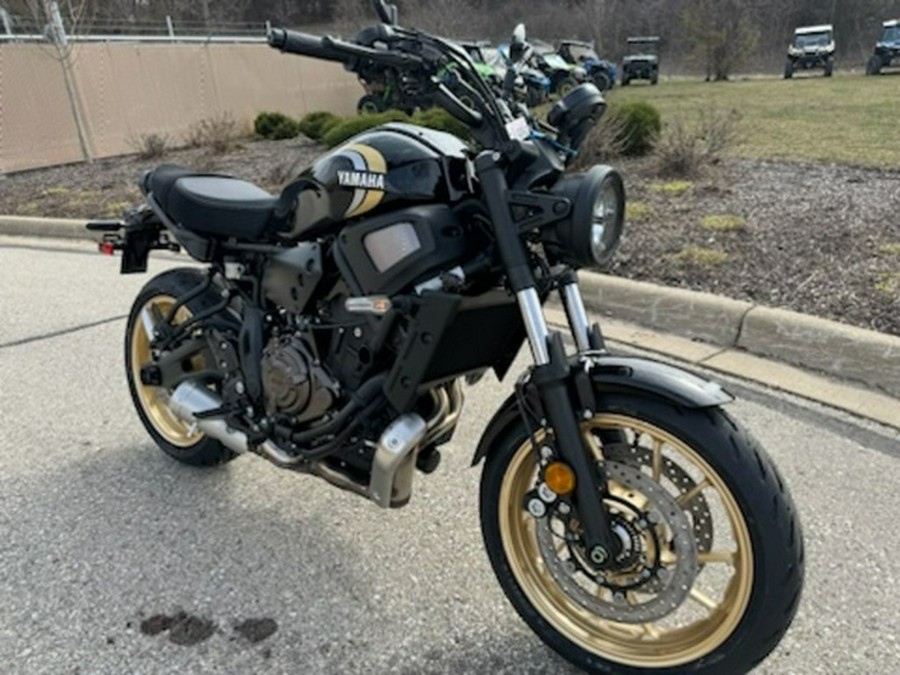 2024 Yamaha XSR700