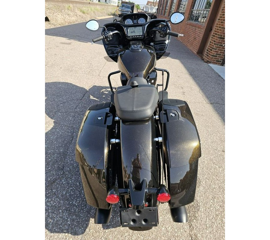 2024 Indian Motorcycle® Challenger® Dark Horse® Icon Smoky Quartz Metallic Pearl/Black Metallic