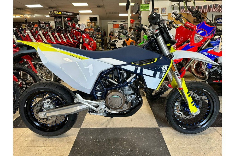 2024 Husqvarna Motorcycles 701 Supermoto